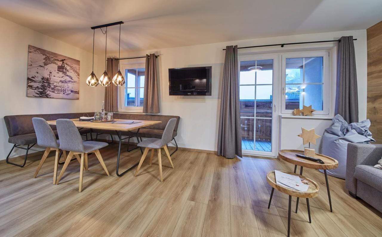 Appartements Der Fuchsbau ザールバッハ・ヒンターグレム エクステリア 写真